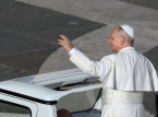Papst Leo verspricht, sich nach dem Angriff auf Trump weiterhin gegen den Krieg auszusprechen