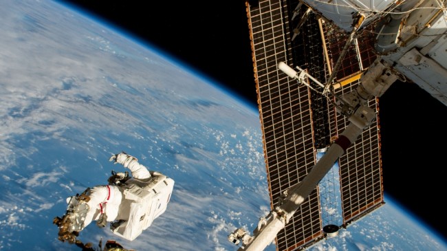 Die NASA erwägt eine vorzeitige Rückkehr von der ISS nach medizinischer Bedenken des Astronauten