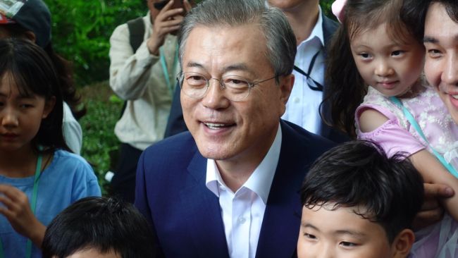 Südkoreas Ex-Präsident Moon bezeichnet Bestechungsvorwürfe als politisch motivierten Angriff