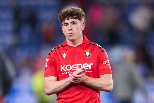 Der spanische Flügelspieler Víctor Muñoz ist Liverpools erster Neuzugang bei Iraola