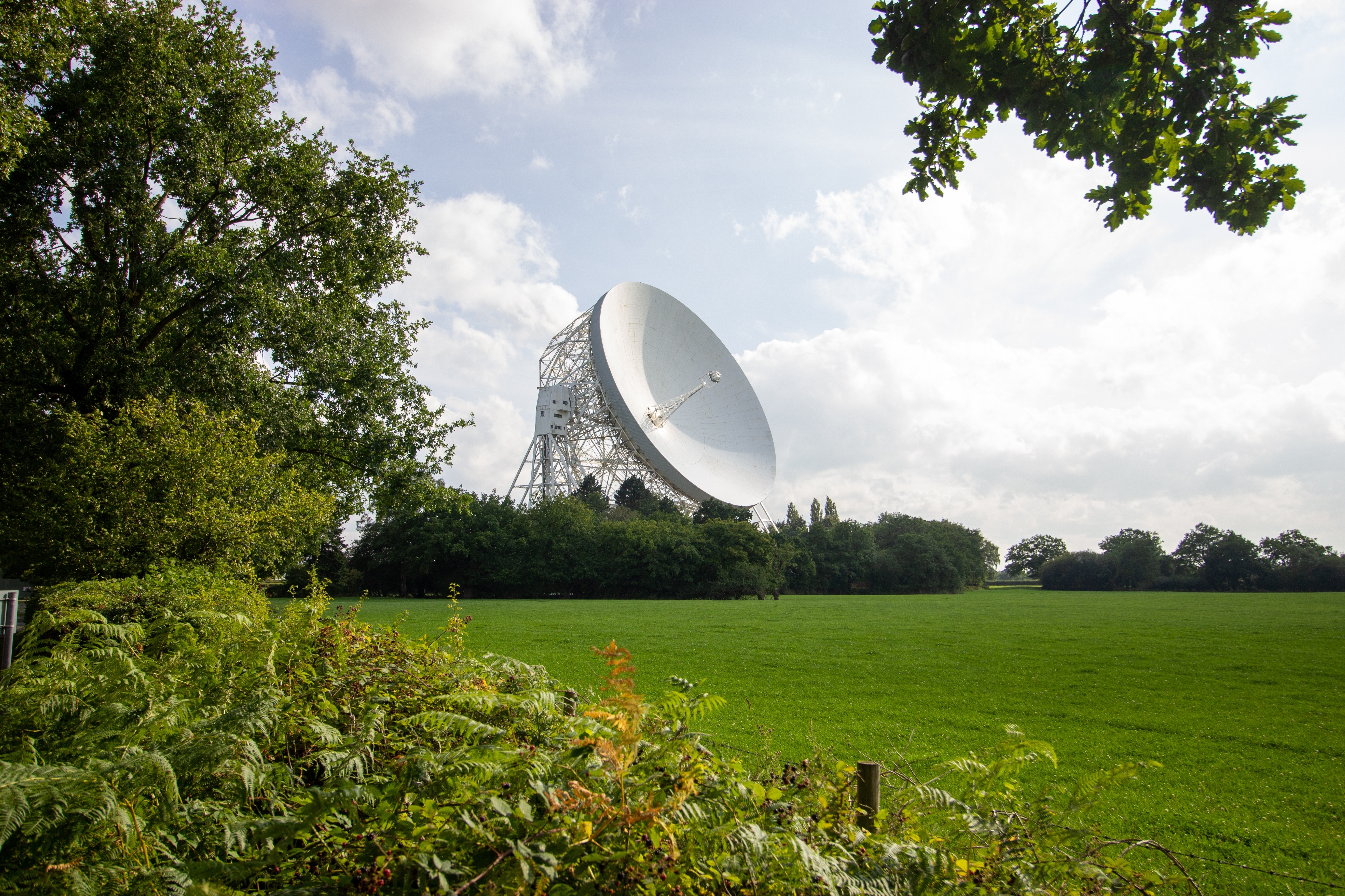 Das größte Teleskop Großbritanniens läuft Gefahr, nach kürzlicher Finanzierung stillgelegt zu werden