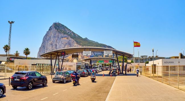 Gibraltars Zaun und Grenze sind offiziell verschwunden: 15.000 Arbeiter werden täglich davon profitieren