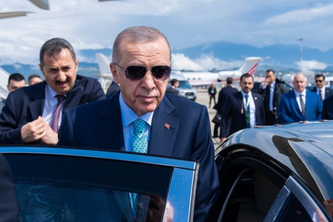 Russland stellt bei kurzen Friedensgesprächen in Istanbul harte Bedingungen
