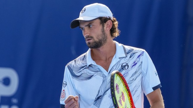 Vacherot setzt sich im Cousin-Duell in Shanghai durch: Von der Nummer 204 der Welt auf Platz 40