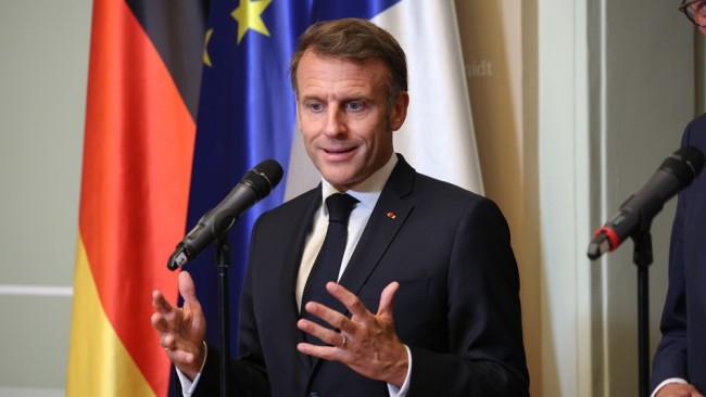 Macron steht vor politischen Turbulenzen, weigert sich aber zurückzutreten