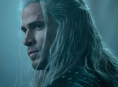 Liam Hemsworth schl&uuml;pft in Henry Cavills Fu&szlig;stapfen im neuen The Witcher Teaser