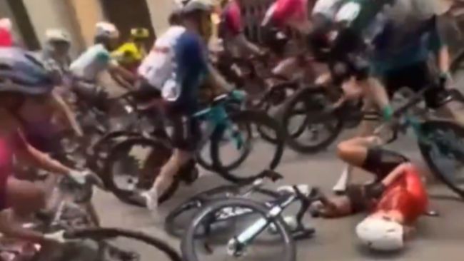 Frau, die einen Radfahrer bei einem Rennen in Spanien schubst, war unbeabsichtigt, sagen lokale Medien