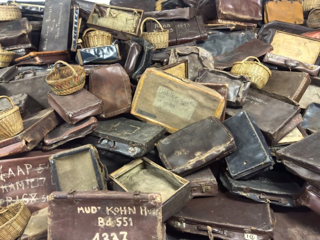 KI hilft dabei, die Identitäten von fünf Millionen Holocaust-Opfern wiederherzustellen, deren Namen in der Geschichte verloren gegangen sind