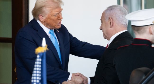 Netanjahu trifft Trump im Weißen Haus, um über Palästina und den Iran zu sprechen