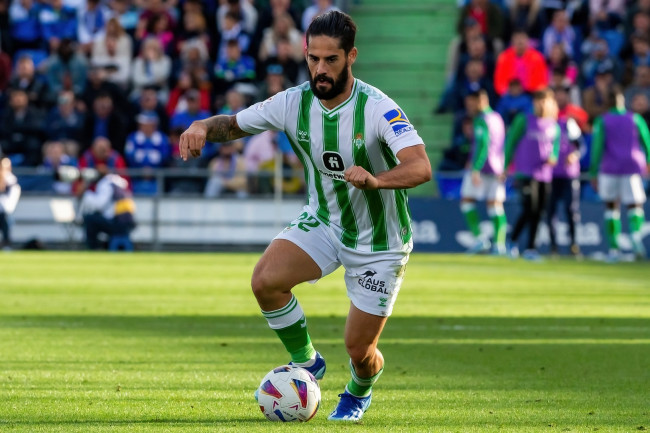 Isco ist rechtzeitig zum Europa-League-Spiel wieder im Kader für Betis, zum ersten Mal seit November